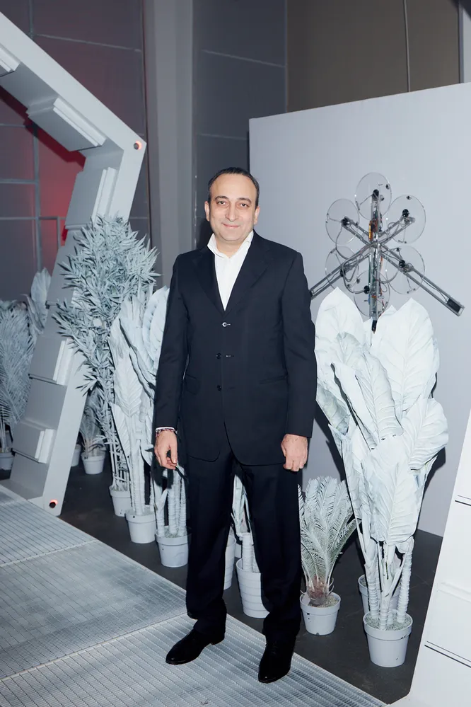 Гор Нахапетян на открытии инсталляции 'Портрет поколения'