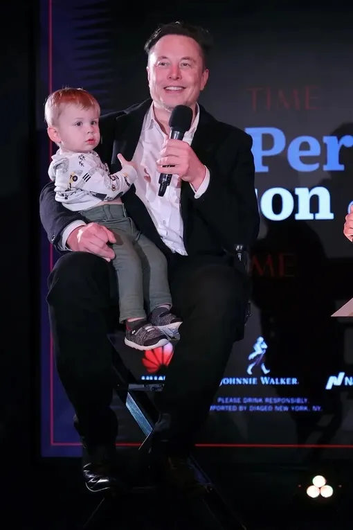 Илон Маск с младшим сыном