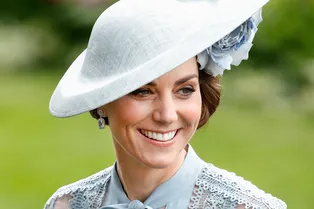 Бьюти-секреты Кейт Миддлтон: 3 совета, которые помогут сохранить молодость кожи Бьюти-секреты Кейт Миддлтон: 3 совета, которые помогут сохранить молодость кожи