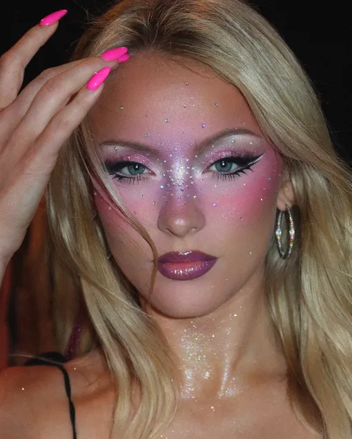 Макияж Софии Сино — тренд зимы