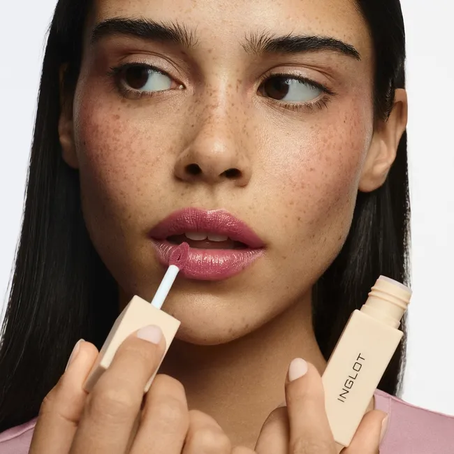 10 модных блесков для губ, которые нужны вам в 2026-м