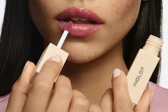 10 модных блесков для губ, которые нужны вам в 2026-м