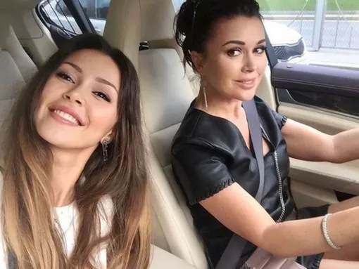 Анна и Анастасия Заворотнюк Анна и Анастасия Заворотнюк