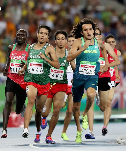 Паралимпийцы в финальном забеге на 1500 метров