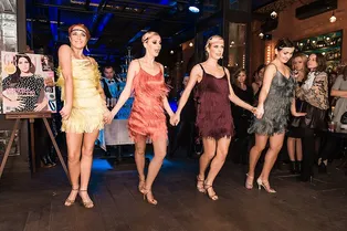 В джазе только девушки!