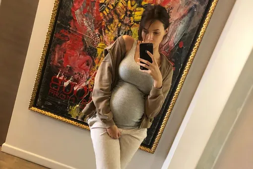 Беременная Анастасия Решетова рассказала, почему не будет рожать в Америке