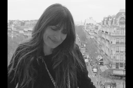 Дух CHANEL: Каролин де Мегрэ нашла знаки Габриэль Шанель в парижской квартире