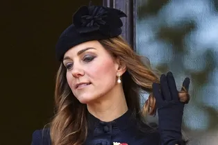 Кейт Миддлтон научит Крессиду Бонас хорошим манерам?