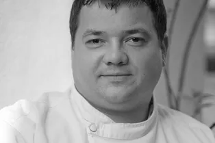 Салат из свеклы с козьим сыром и орехами от Виктора Гримайло Салат из свеклы с козьим сыром и орехами от Виктора Гримайло
