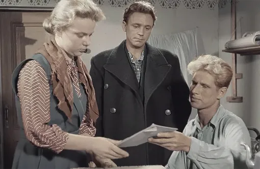 Кадр из фильма «Весна на Заречной улице» (1956)