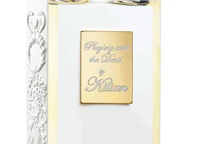 Витает в воздухе: By Kilian