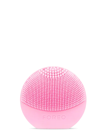 Звуковая щетка для чистки лица Luna Play, FOREO (около 3500 руб.)