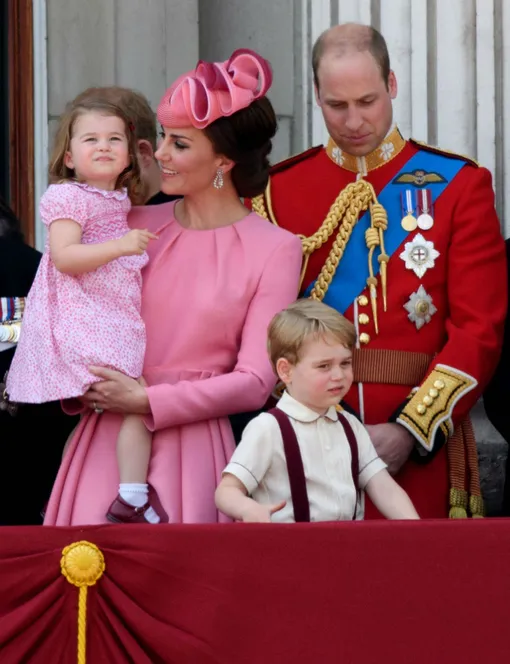 Кейт Миддлтон с принцессой Шарлоттой, принц Уильям и принц Джордж