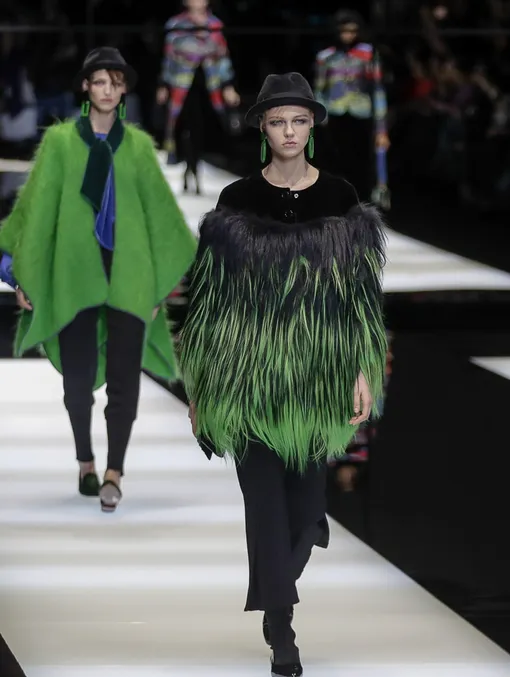 Показ коллекции Giorgio Armani осень-зима 2017/18 Показ коллекции Giorgio Armani осень-зима 2017/18