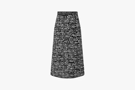 Balenciaga, 69 950 рублей Balenciaga, 69 950 рублей