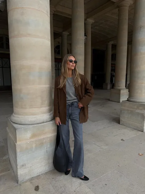 образы с джинсами клеш