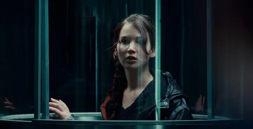 Дженнифер Лоуренс в фильме «Голодные игры» Дженнифер Лоуренс в фильме «Голодные игры»