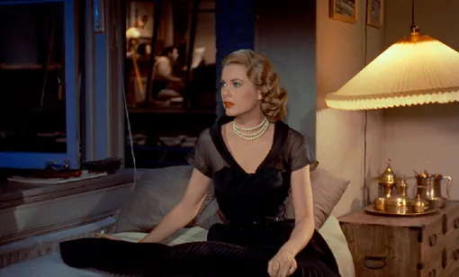 Кадр из фильма «Окно во двор»