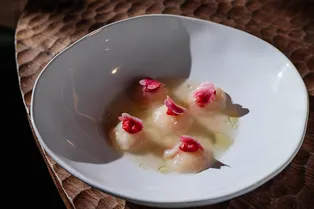 Гребешок со страчателлой и малиной: изысканный рецепт от шеф-повара Гребешок со страчателлой и малиной: изысканный рецепт от шеф-повара