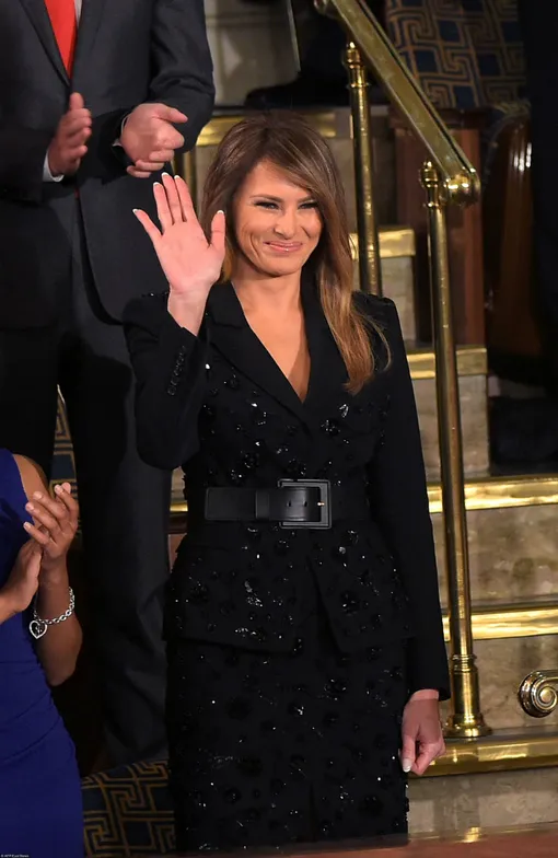 Мелания Трамп в костюме Michael Kors Collection Мелания Трамп в костюме Michael Kors Collection