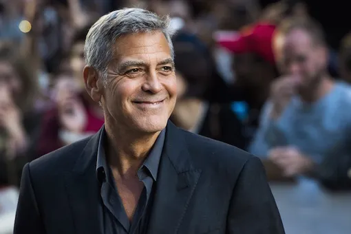 Мал, да удал: Джордж Клуни носит ботинки на платформе, чтобы казаться выше