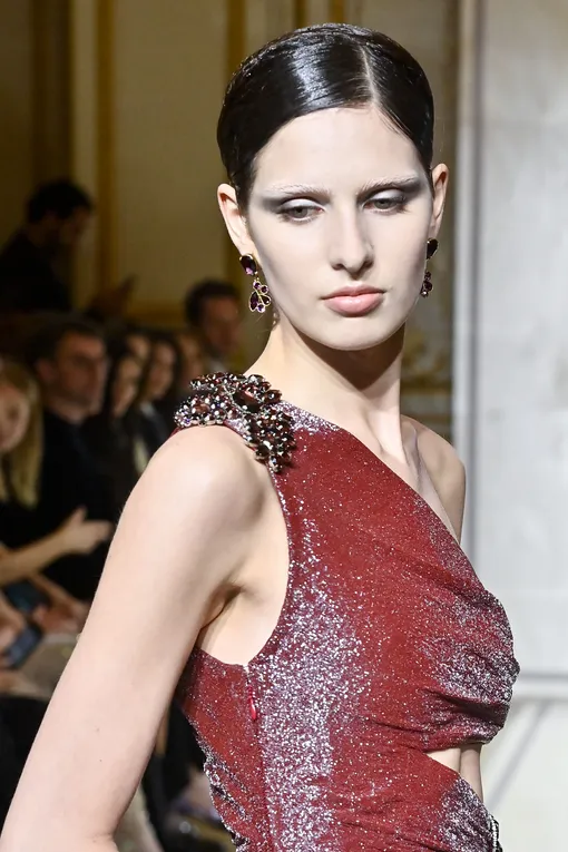 Dior, весна-лето 2025 оттенки помад на лето