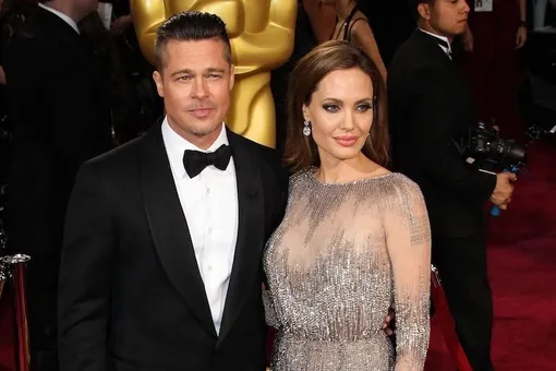 Анджелина Джоли и Брэд Питт не могут завершить развод из-за раздела имущества