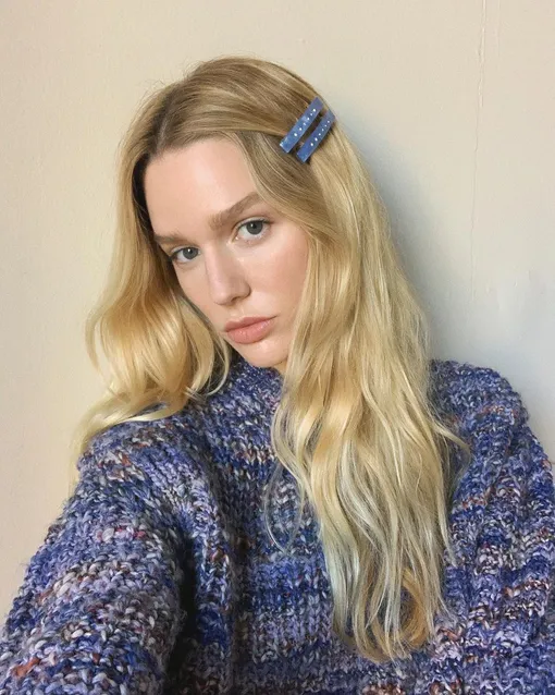 пРИЧЕСКИ С АКСЕССУАРАМИ