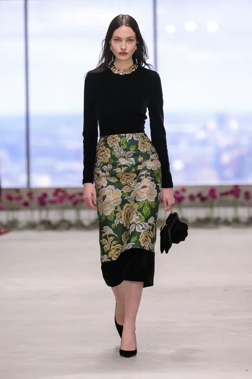 Carolina Herrera, осень-зима 2025/2026 Трендовый цветочный принт