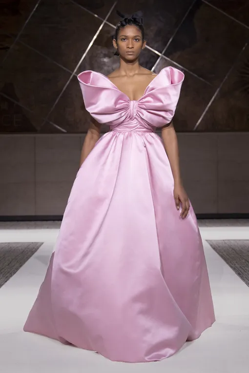 Новая кутюрная коллекция Giambattista Valli 2022