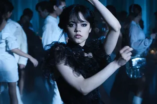 Нашумевший сериал «Уэнсдэй» продлили на второй сезон. Что уже известно о продолжении?