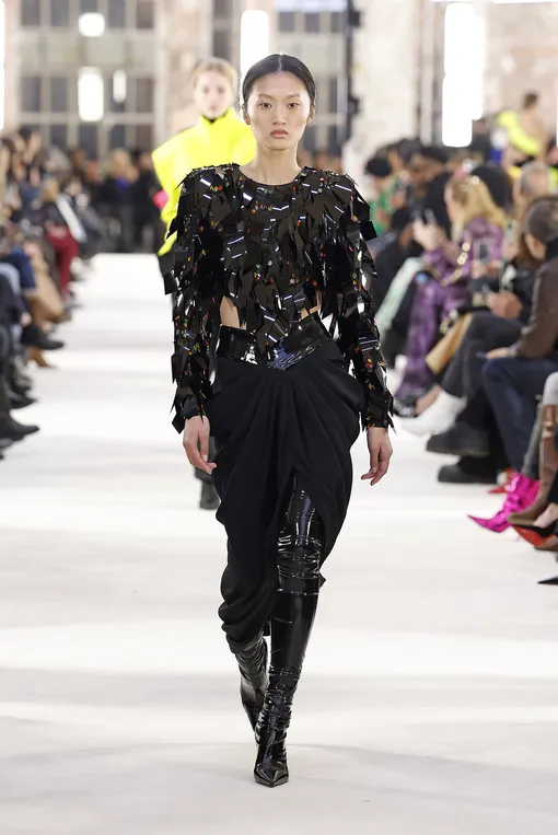 Показ Alexandre Vauthier весна — лето 2023 Показ Alexandre Vauthier весна — лето 2023