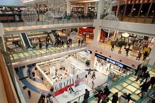 СОБЫТИЕ НЕДЕЛИ: Выездная редакция Grazia в ТЦ «Метрополис» СОБЫТИЕ НЕДЕЛИ: Выездная редакция Grazia в ТЦ «Метрополис»