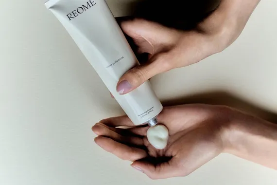 15 кремов для очень сухой кожи рук, которые действительно увлажняют