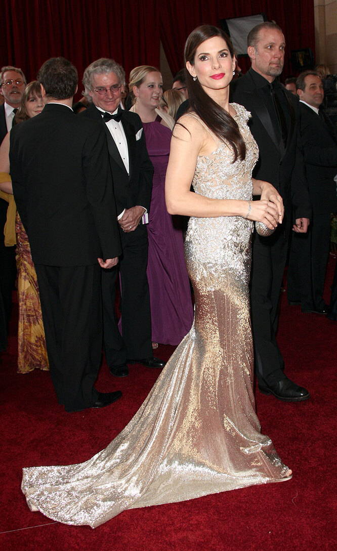 Сандра Буллок на церемонии вручения премии 'Оскар' в 2010 году