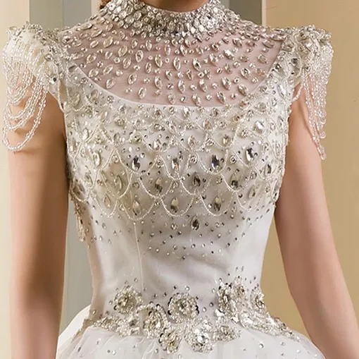 Бриллиантовое свадебное платье долгое время считалось самым дорогим в мире