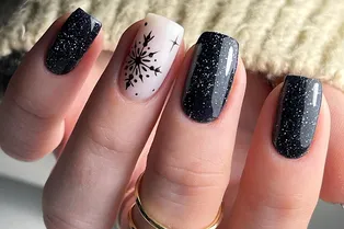 20 идей новогоднего маникюра в черном цвете 20 идей новогоднего маникюра в черном цвете