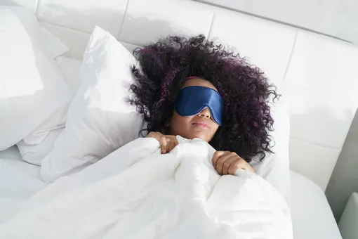 Используйте маску для сна, если не сможете заснуть