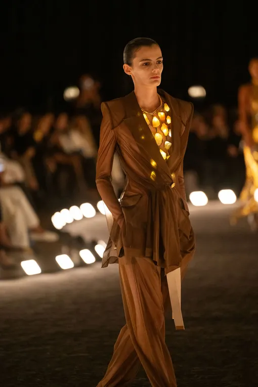 Schiaparelli, весна-лето 2026