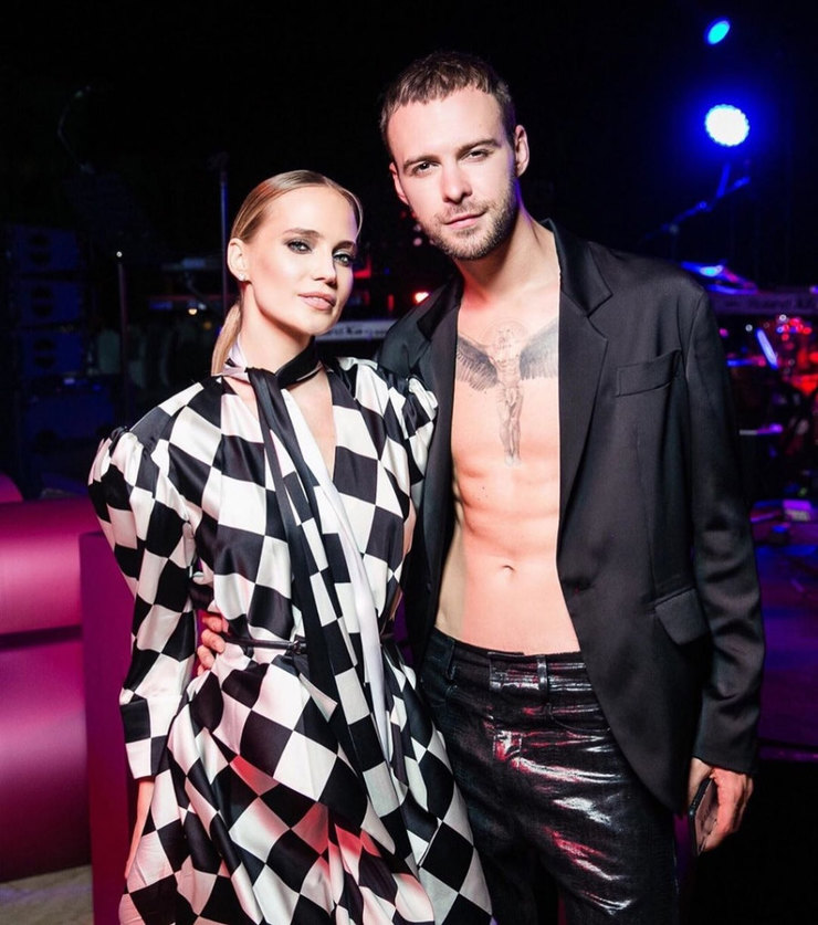 Наталья Ионова после слухов о разводе с мужем поцеловала Макса Барских (видео) L