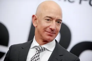 Самый богатый человек в мире покидает пост гендиректора Amazon Самый богатый человек в мире покидает пост гендиректора Amazon