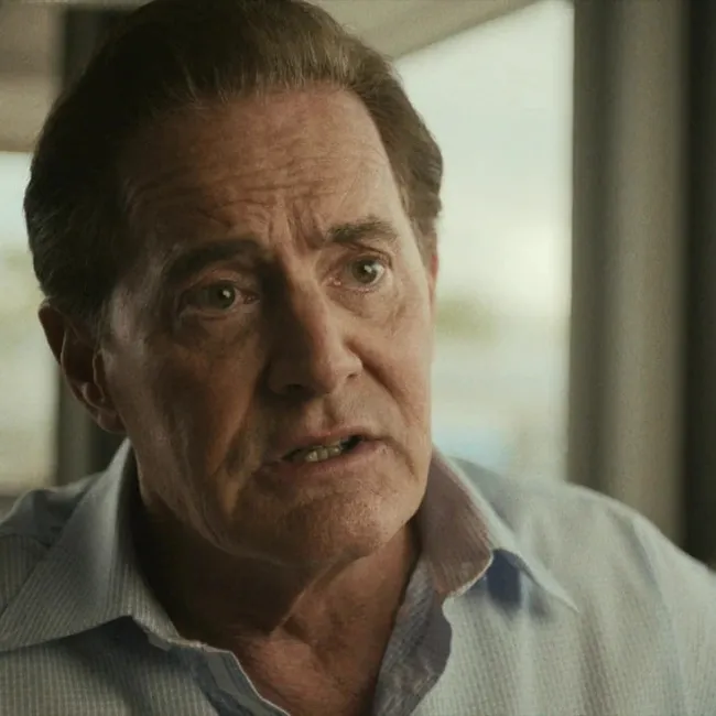 8 новых сериалов, которые можно посмотреть на зимних каникулах