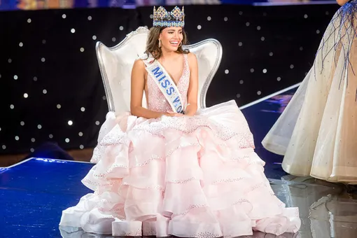 Девушка в инвалидном кресле впервые стала участницей конкурса «Мисс мира»
