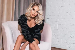 Мария Погребняк показала самое необычное упражнение для стройных ног
