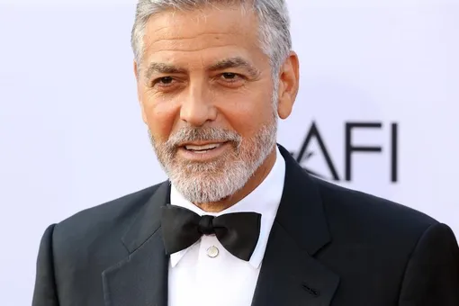 СМИ: Джордж Клуни полгода не видел детей