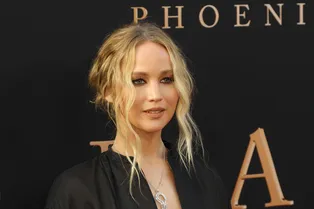 В Сети появились первые фото беременной Дженнифер Лоуренс