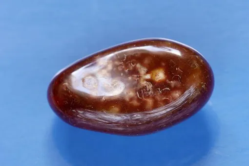 Полудрагоценный камень агат находят в Европе и Азии.