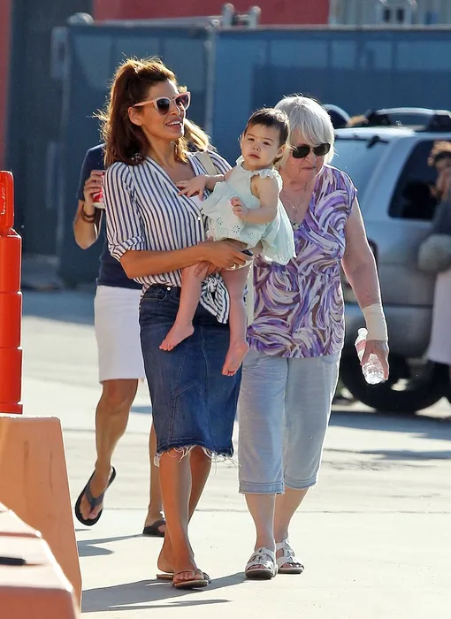 Ева Мендес с дочерью Амандой