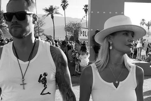 Елена Летучая с мужем в белых майках повеселились на Coachella