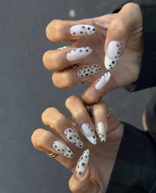 dalmatian nails — модный маникюр 2026 dalmatian nails — модный маникюр 2026